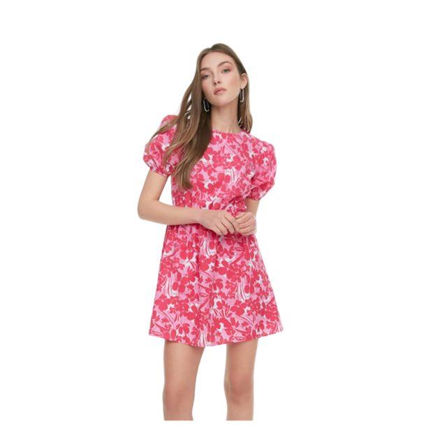 Yasak Elma'nın sezon finalinde Yıldız'ın giydiği çiçekli elbiseye alternatif öneriler