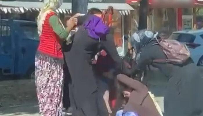 Kocaeli'de 7 dilenci kadın birbirine girdi! Kucağındaki çocuğa aldırmadı...
