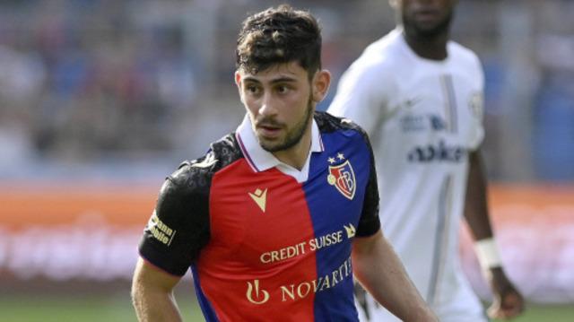 yusuf-demir-fc-basel-2023-1695979755-118011