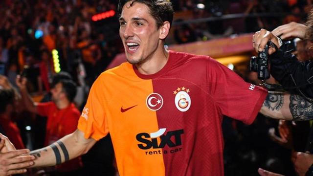 Galatasaray'ın yıldız oyuncusundan ayrılık açıklaması!