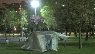 İstanbullular 2. geceyi de sokaklarda geçiriyor