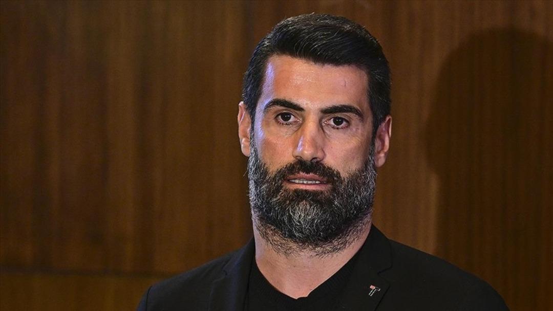 volkan-demirel-fenerbahce-icin-hazirim-dedi-ortalik-yikildi-kba4