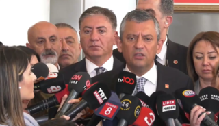 Özgür Özel açtı ağzını yumdu gözünü: "Bu mu turpun büyüğü? Terbiyesizliğin büyüğü bu!"
