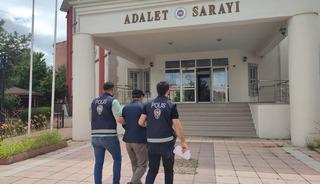 11 yıl hapis cezasıyla aranıyordu! Polis tarafından yakalandı